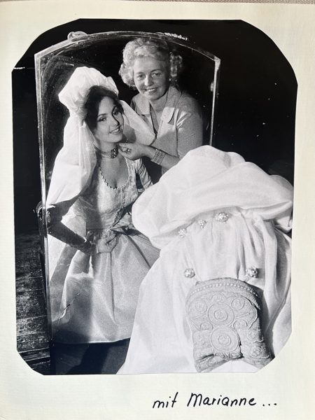 Ludwiga mit Marianne — Aufnahme aus dem Familienalbum