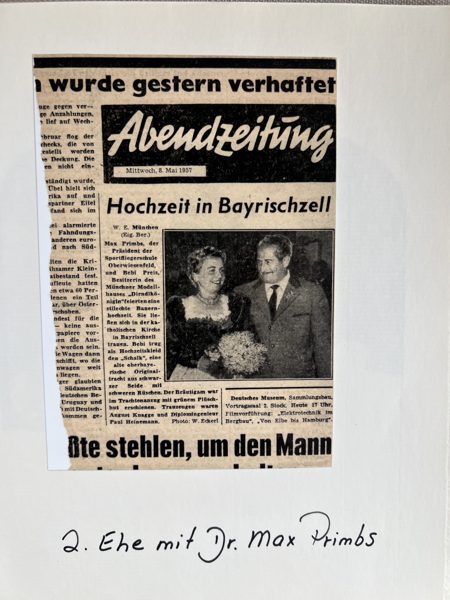 Zeitungsausschnitt zur Hochzeit — Aufnahme aus dem Familienalbum